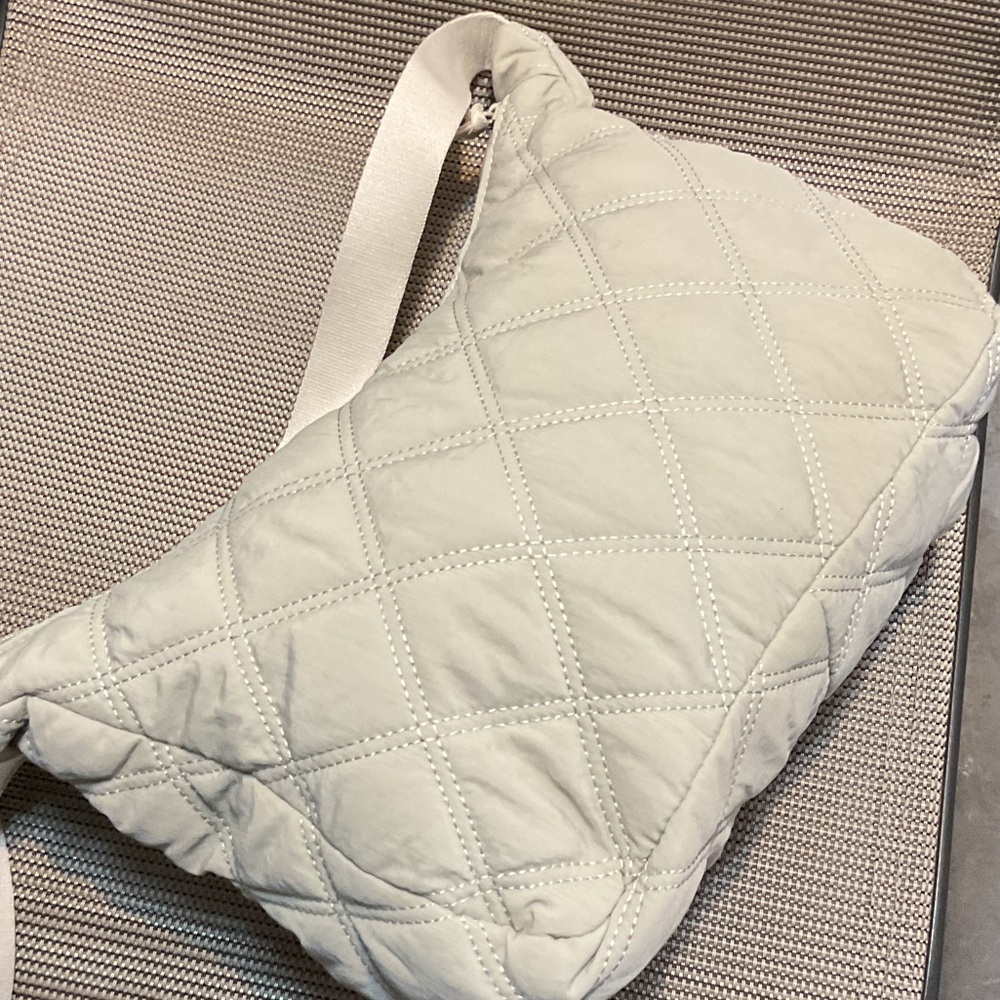 Puffy Shoulder Bag in Light Beige - Picture 3 of 5